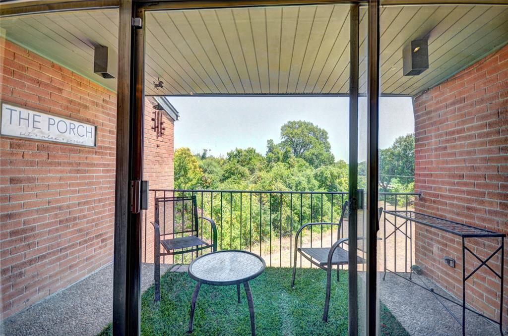 502 E Avenue J C Property Photo 9