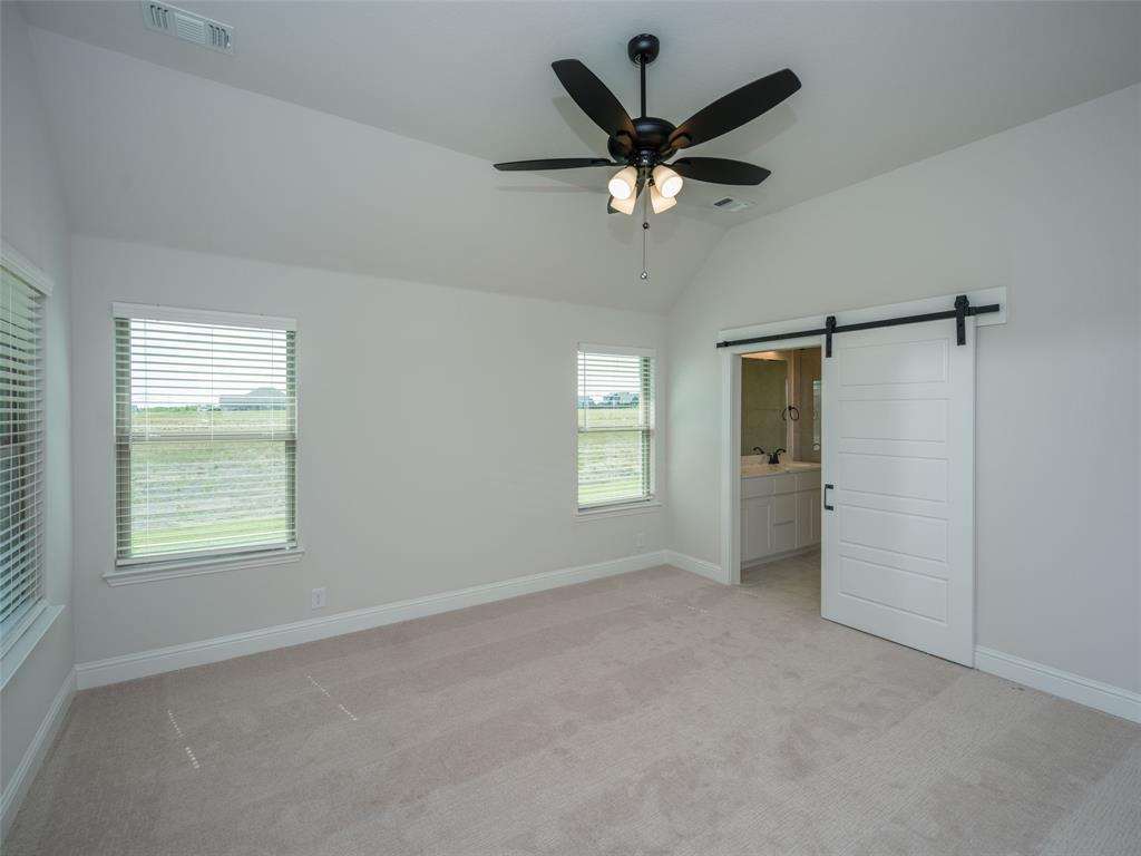 1112 Archives Avenue Property Photo 13