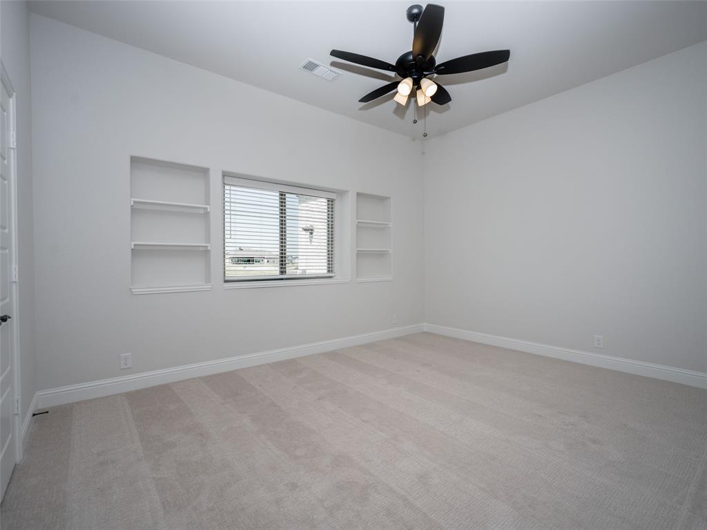 1112 Archives Avenue Property Photo 18