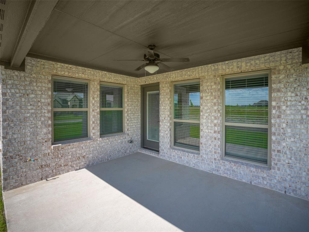 1112 Archives Avenue Property Photo 29