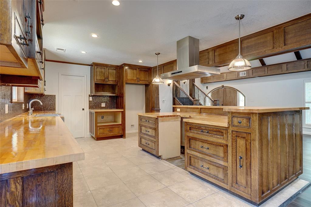 8900 Random Road Property Photo 6