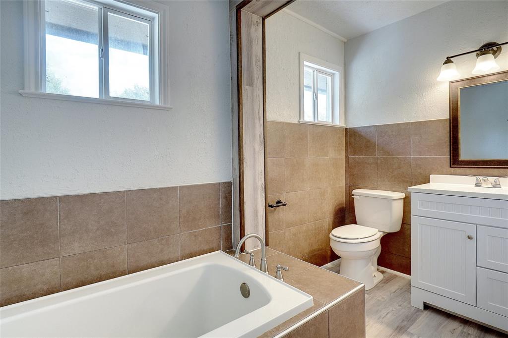 8900 Random Road Property Photo 14