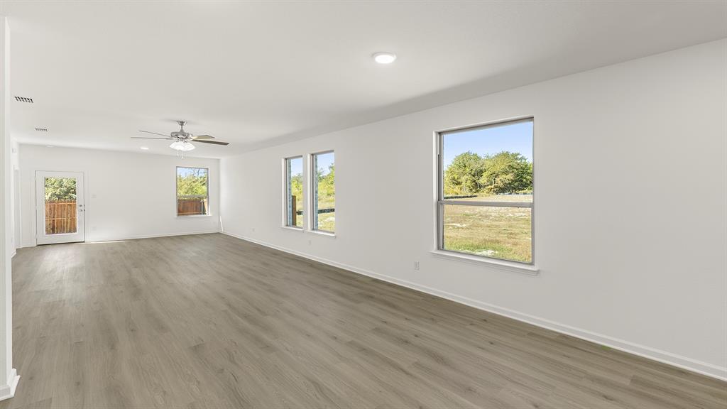 2504 Yo Ranch Road Property Photo 11