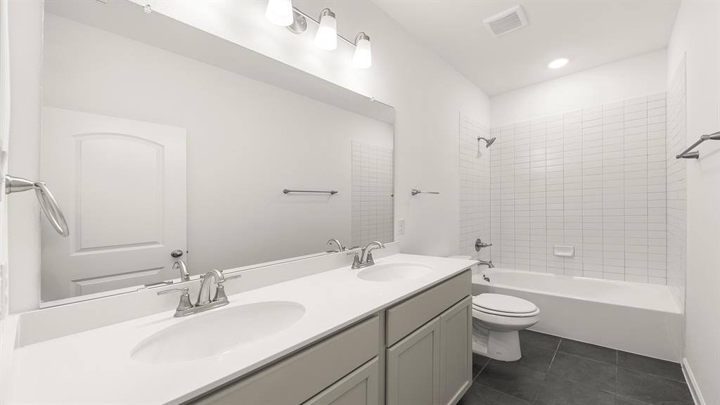 2504 Yo Ranch Road Property Photo 15