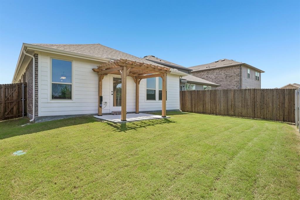 2504 Yo Ranch Road Property Photo 28