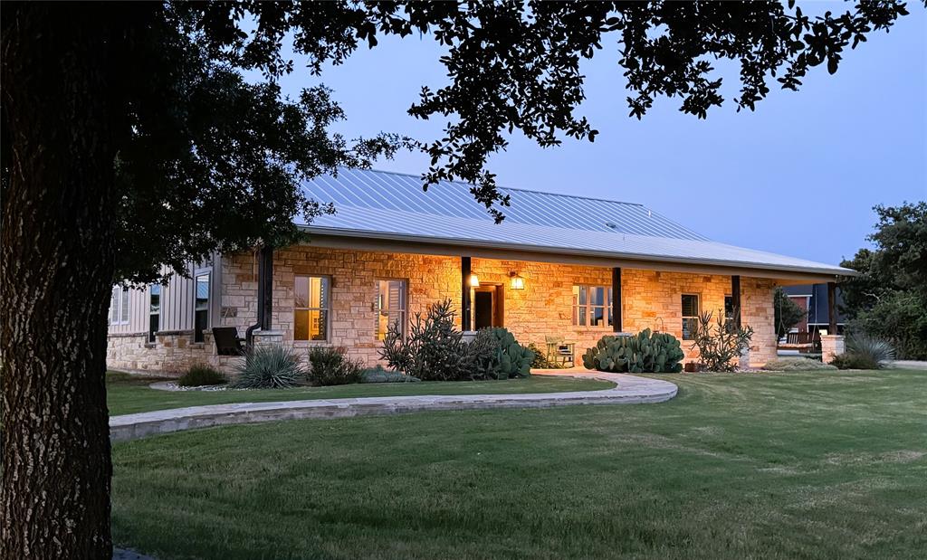 59 Fm 572 Property Photo 1