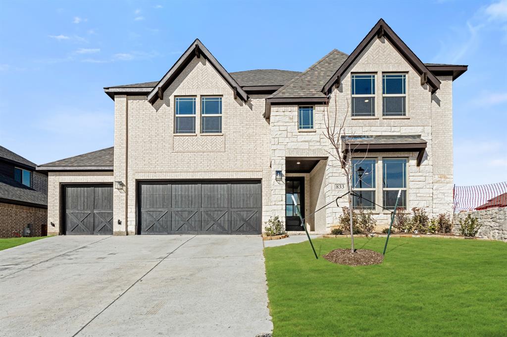 833 Yosemite Drive Property Photo 1