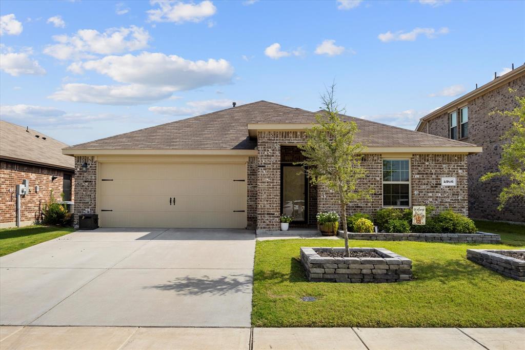 2916 Buttonbush Drive Property Photo 1
