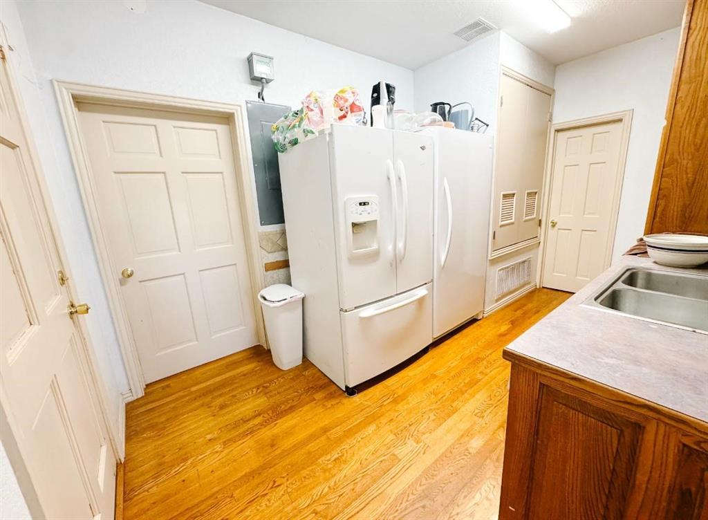 13610 Highway 183 Property Photo 11
