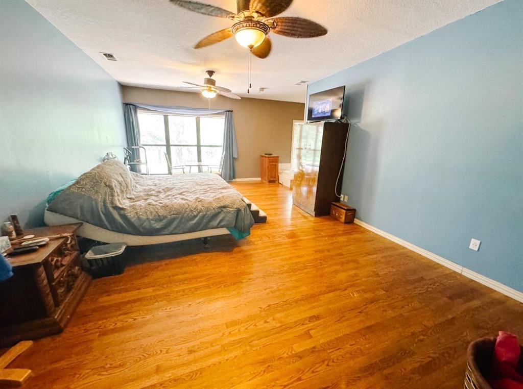 13610 Highway 183 Property Photo 13