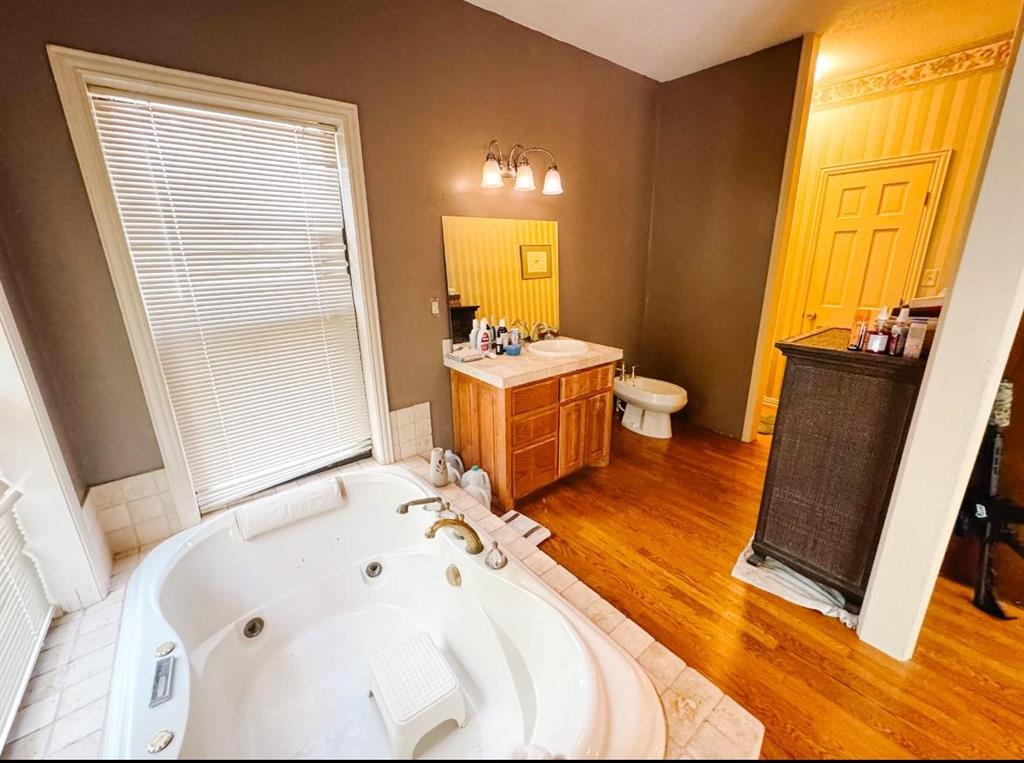 13610 Highway 183 Property Photo 14