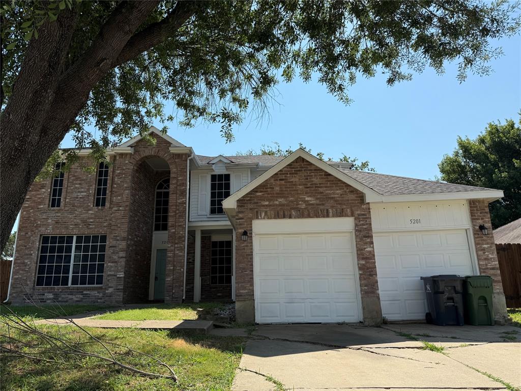 5201 Tennis Villa Drive Property Photo 1