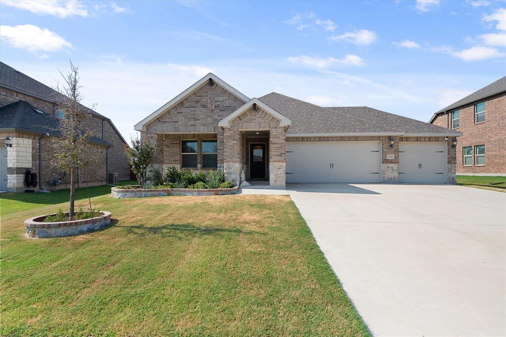 2109 Draco Drive Property Photo 1