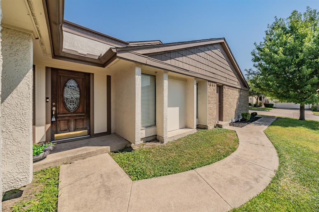 6107 Spyglass Lane Property Photo 1