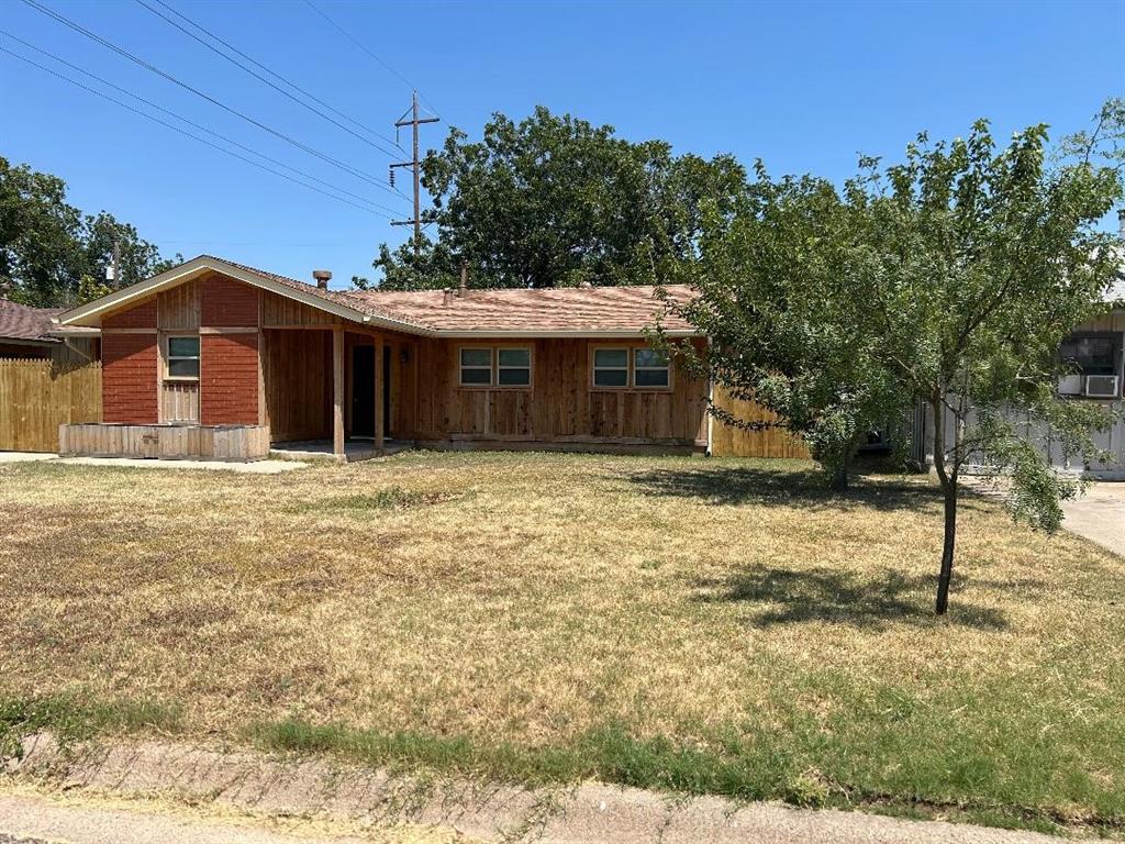 2818 Bennett Drive