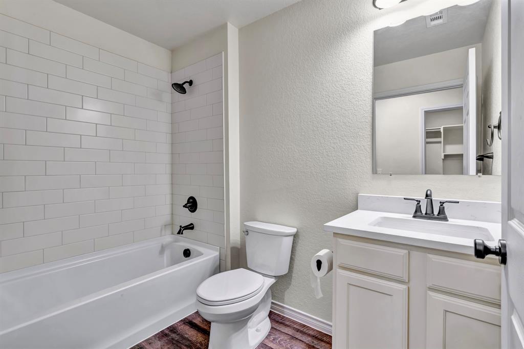 4037 Bonita Springs Drive Property Photo 25