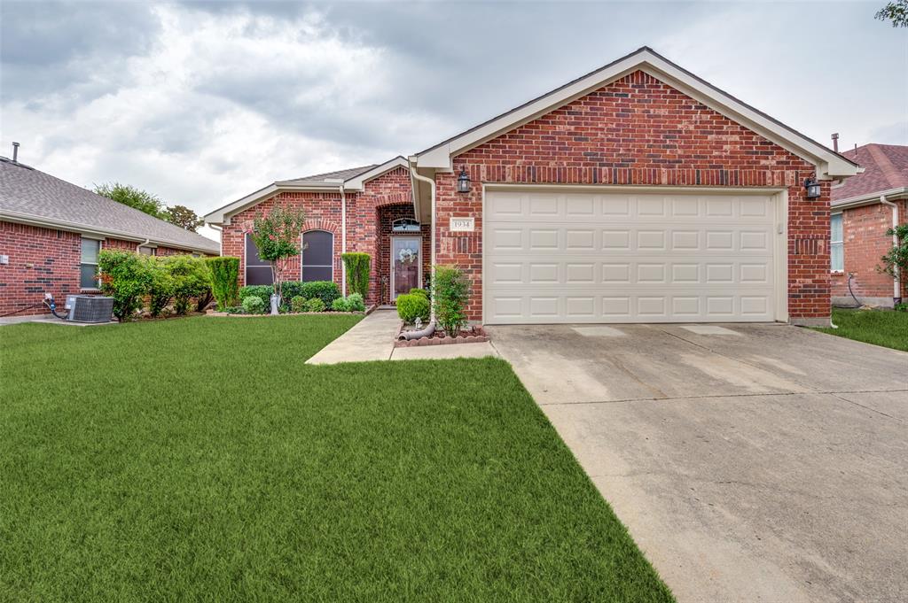1934 Caddo Street Property Photo 1
