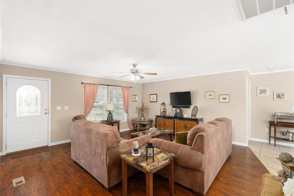 360 Rockcrest Road Property Photo 5