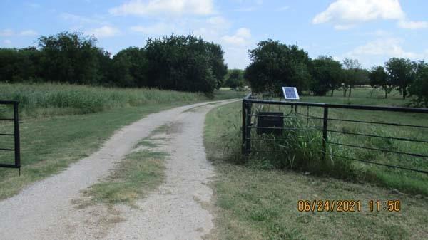 924 L R Campbell Road Property Photo 1