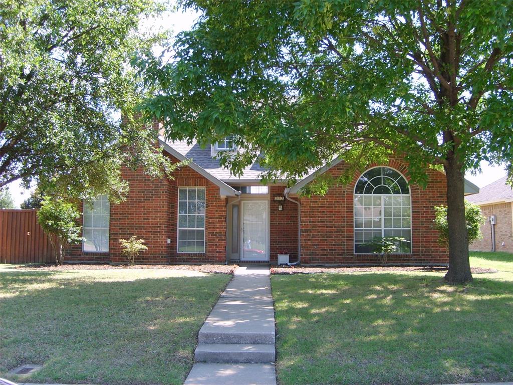 802 Red Oak Drive Property Photo 1