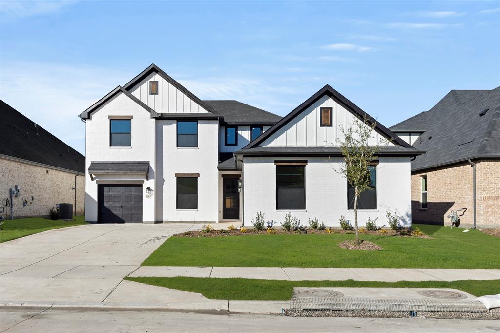 605 Bunchberry Street