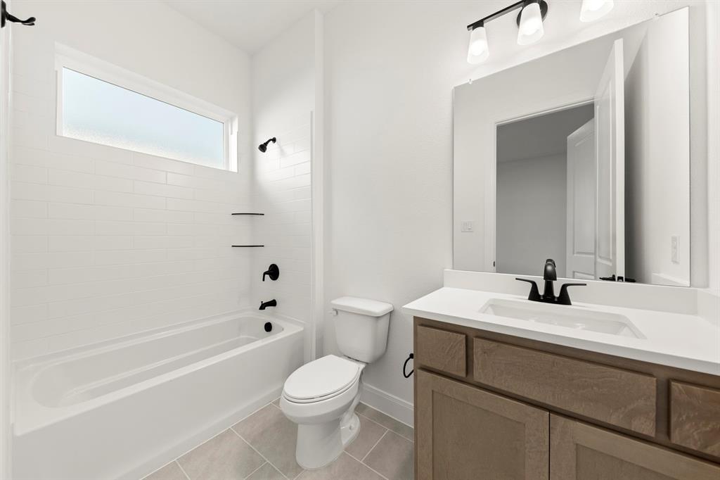 605 Bunchberry Street Property Photo 6