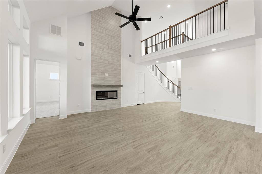 605 Bunchberry Street Property Photo 10