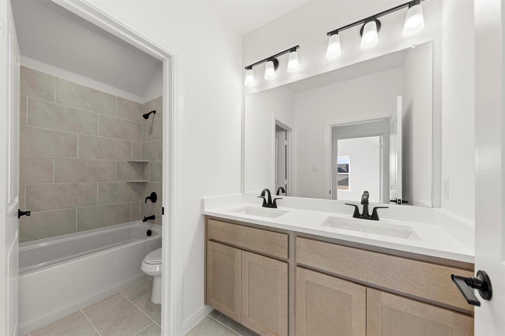 605 Bunchberry Street Property Photo 24