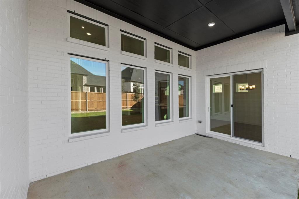 605 Bunchberry Street Property Photo 29