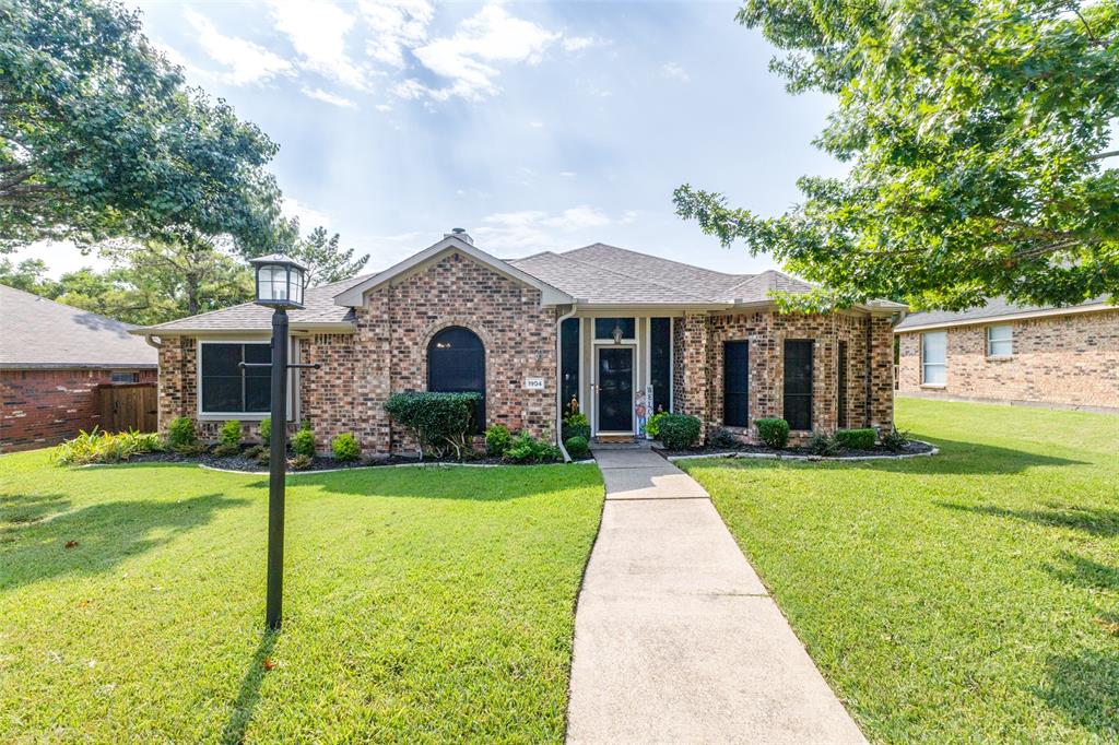 1904 Chippewa Trail Property Photo 1