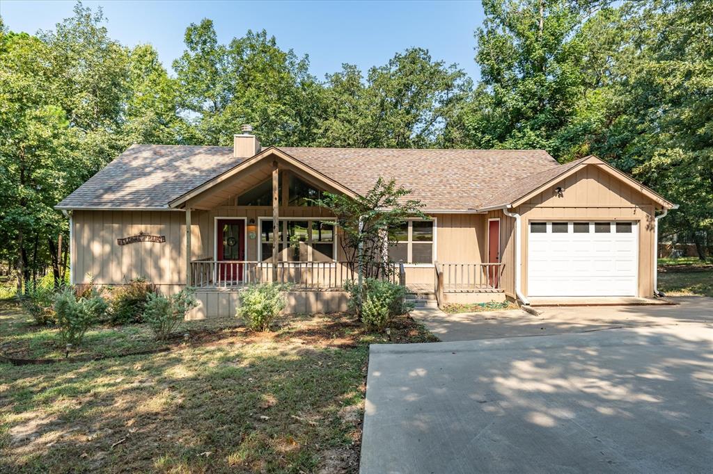 735 Wildwood Trail Property Photo 1