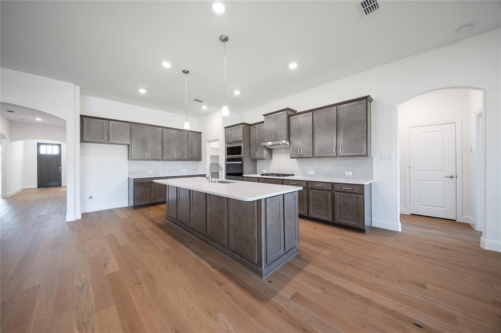 307 Symphony Avenue Property Photo 6