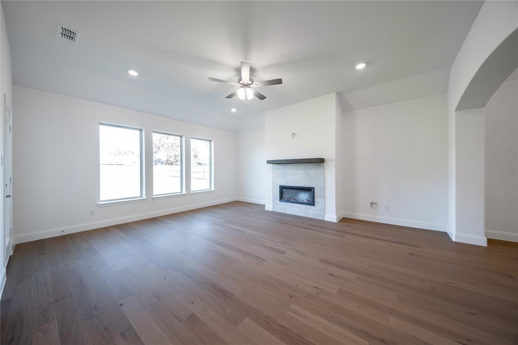 307 Symphony Avenue Property Photo 9