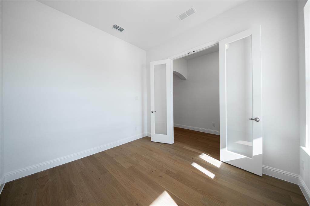 307 Symphony Avenue Property Photo 17