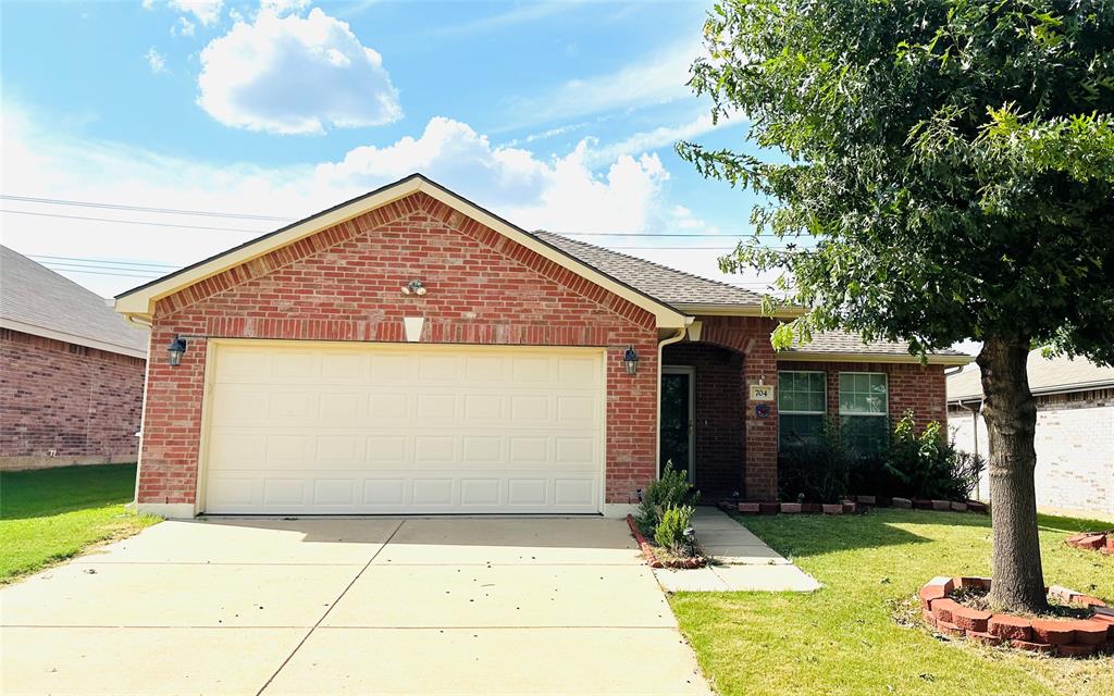 704 White Fields Way Property Photo 1