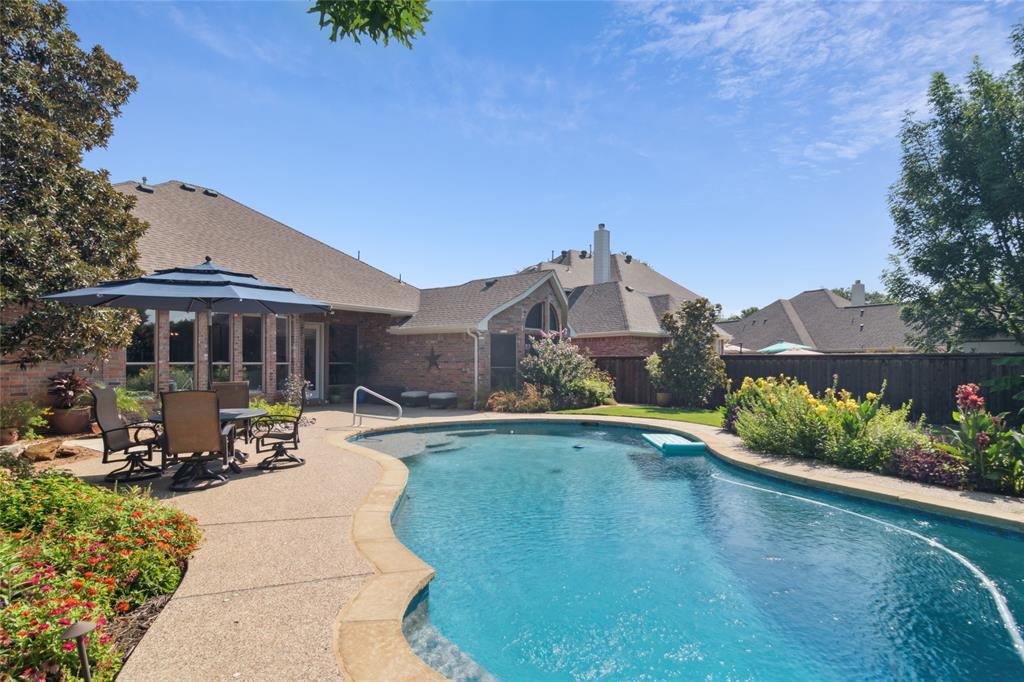7713 Owl Creek Lane Property Photo 1