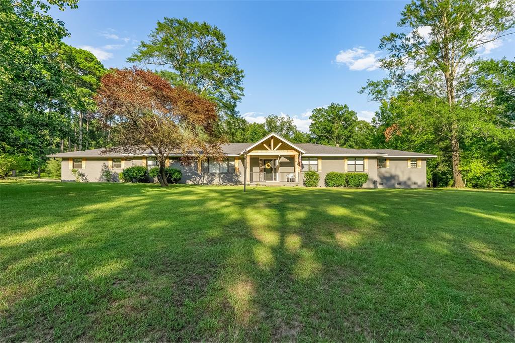 185 Chrislo Drive Property Photo 1