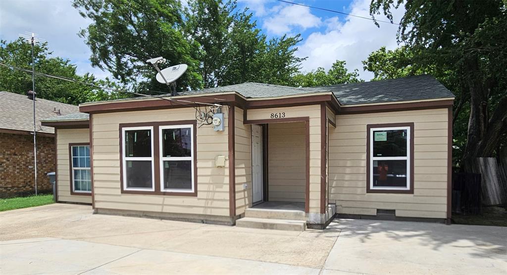 8613 Elam Road Property Photo 1
