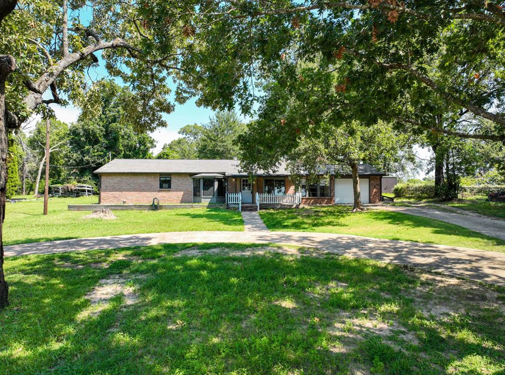 210 Lake Front Drive Property Photo 1