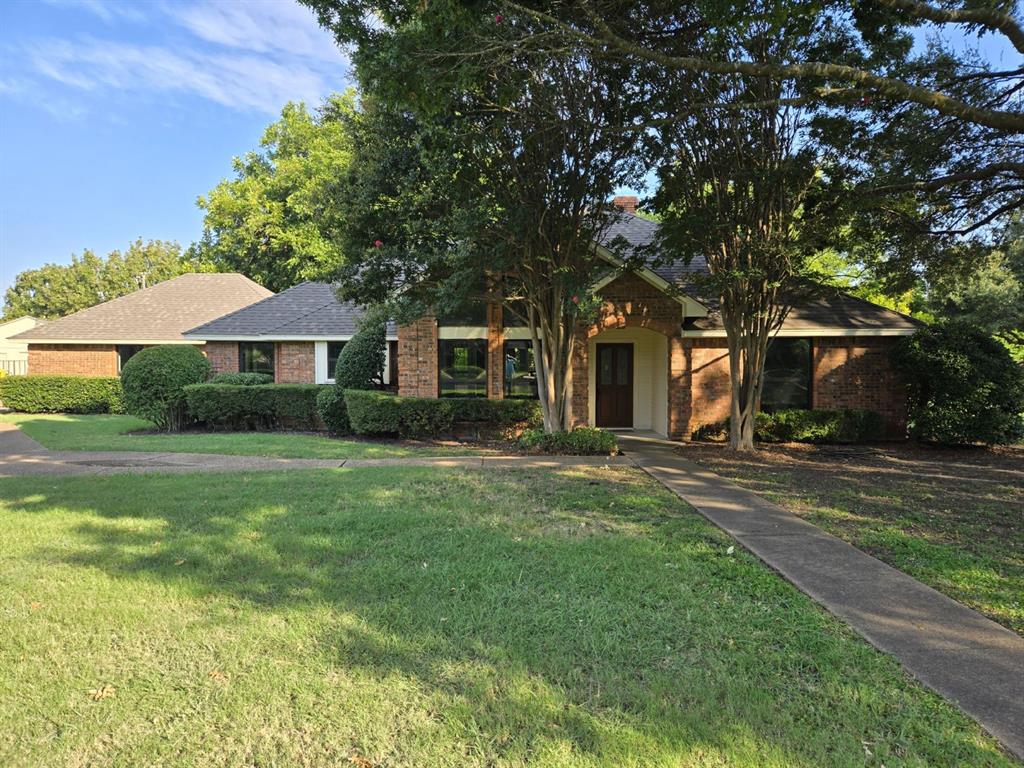 103 Carriage Drive Property Photo 1