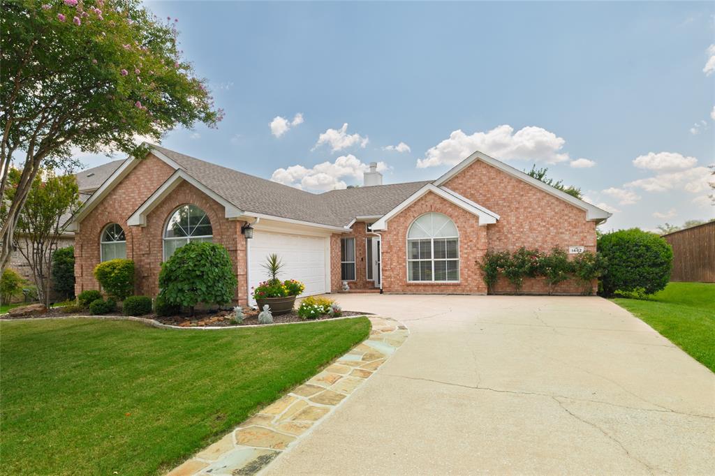 1482 Sycamore Drive Property Photo 1