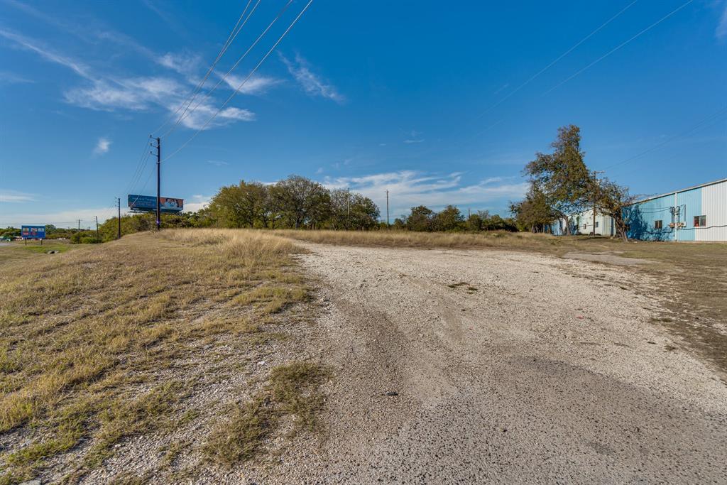 2875 E Hwy 287 Property Photo 4