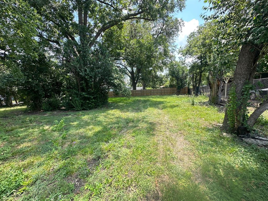 2504 Mckenzie Avenue Property Photo 1