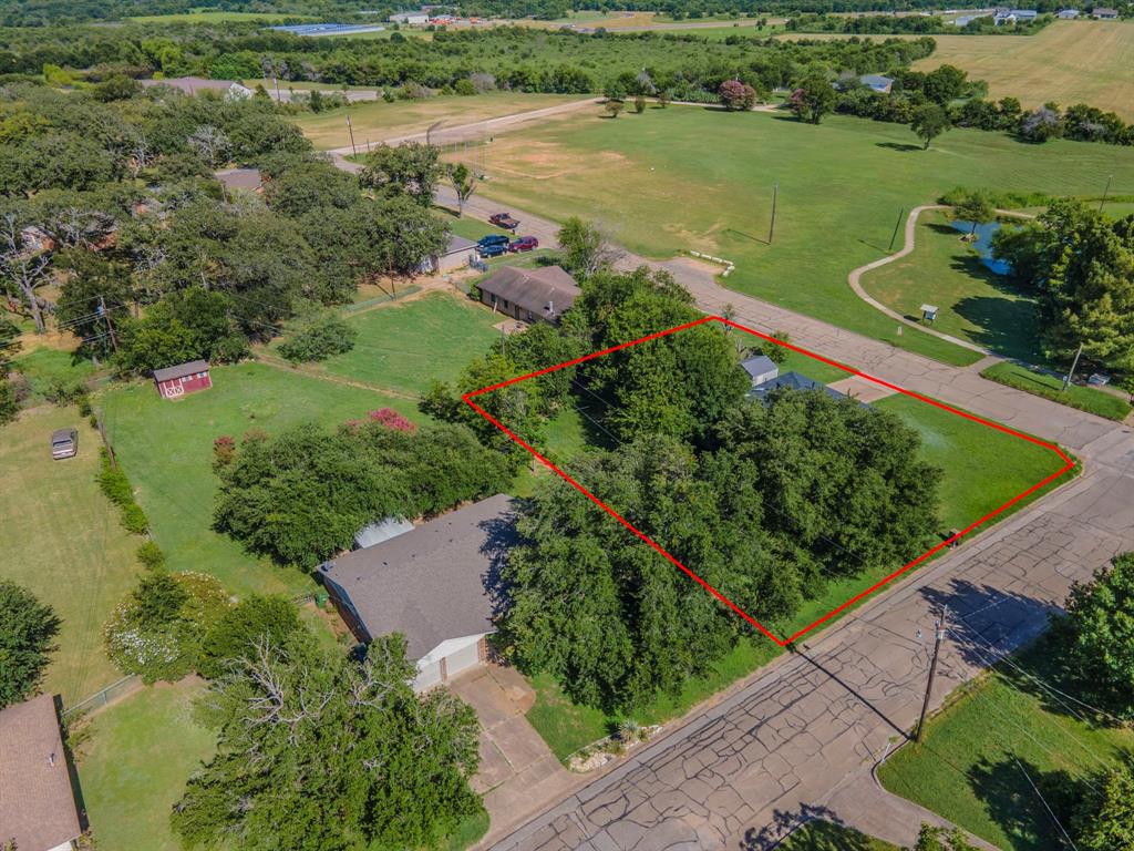 1936 Post Oak Drive Property Photo 3