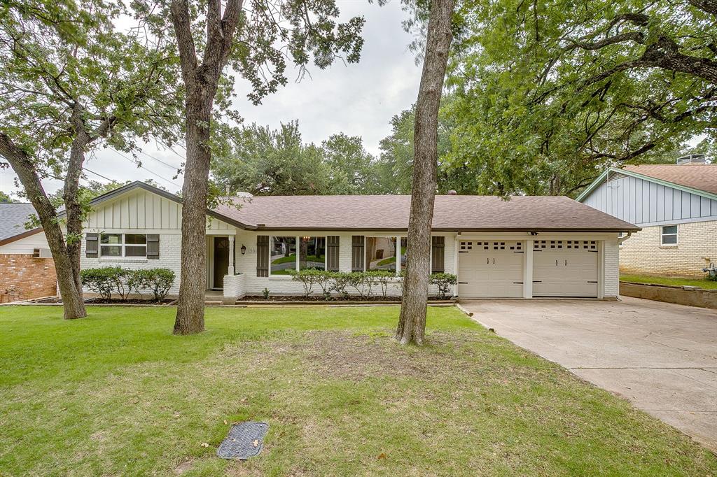 1909 Windlea Drive Property Photo 1