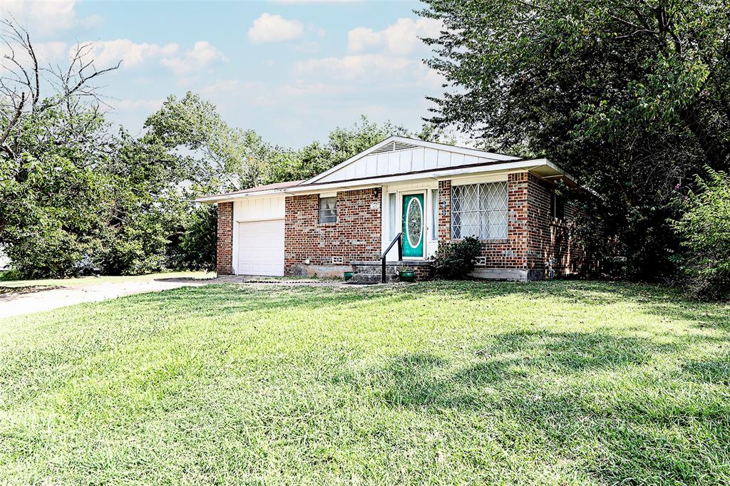 421 E Wilbarger Street Property Photo 4