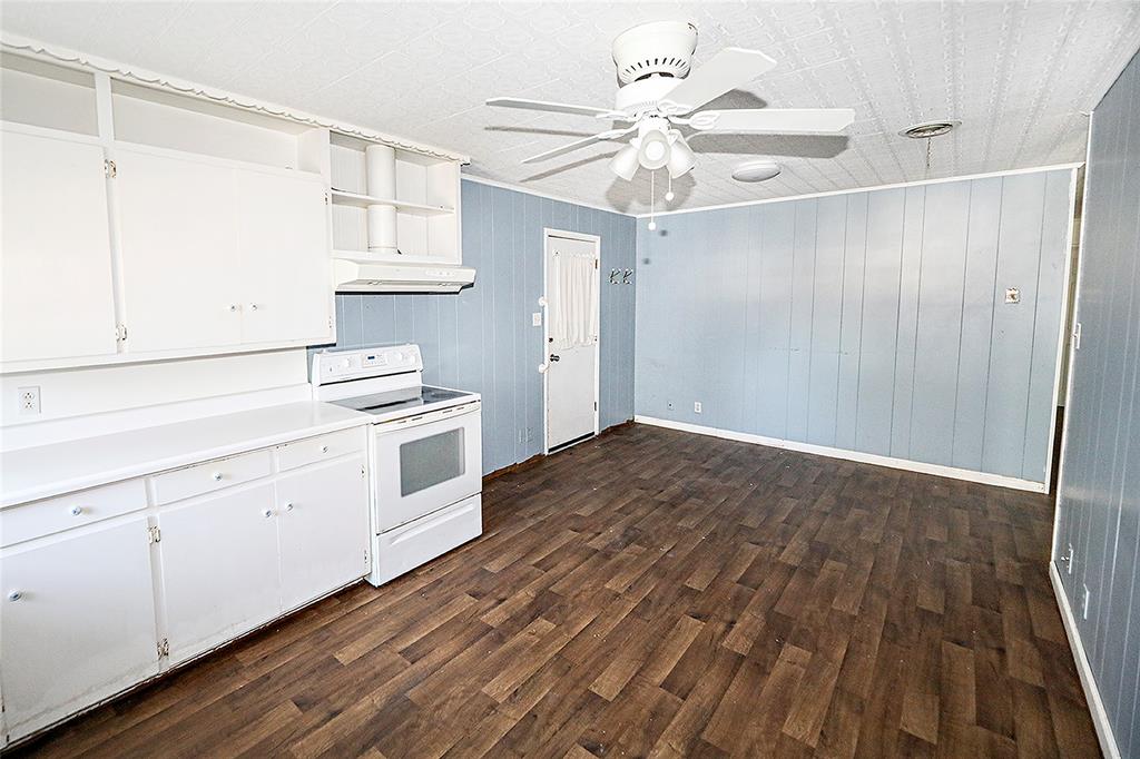 421 E Wilbarger Street Property Photo 13