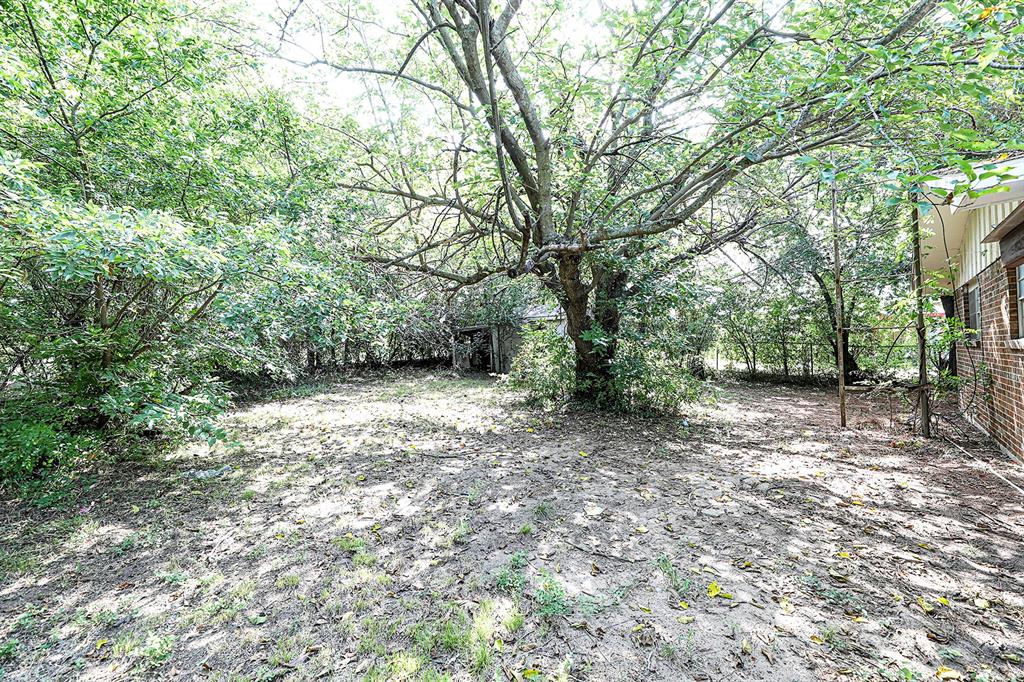 421 E Wilbarger Street Property Photo 27