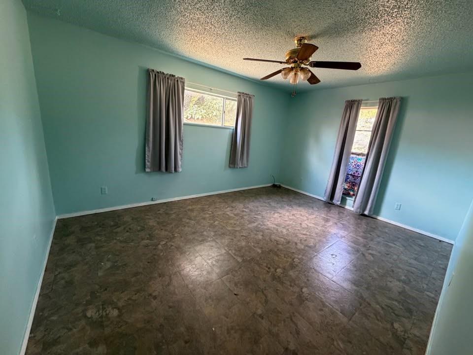 510 E Pecan Street Property Photo 6