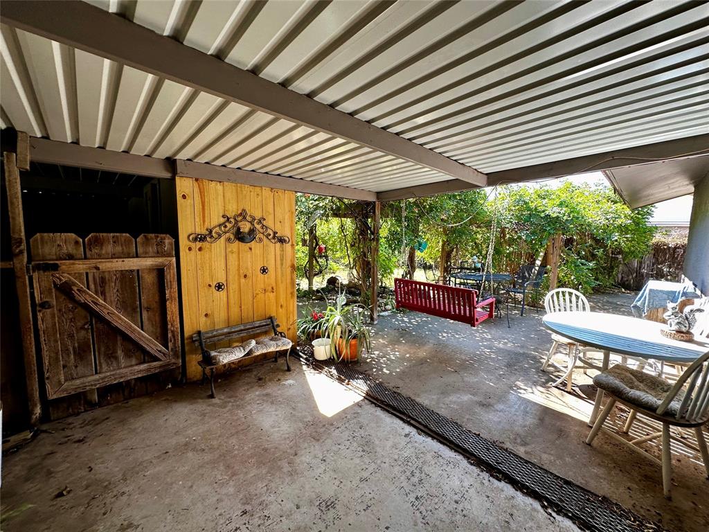 510 E Pecan Street Property Photo 10